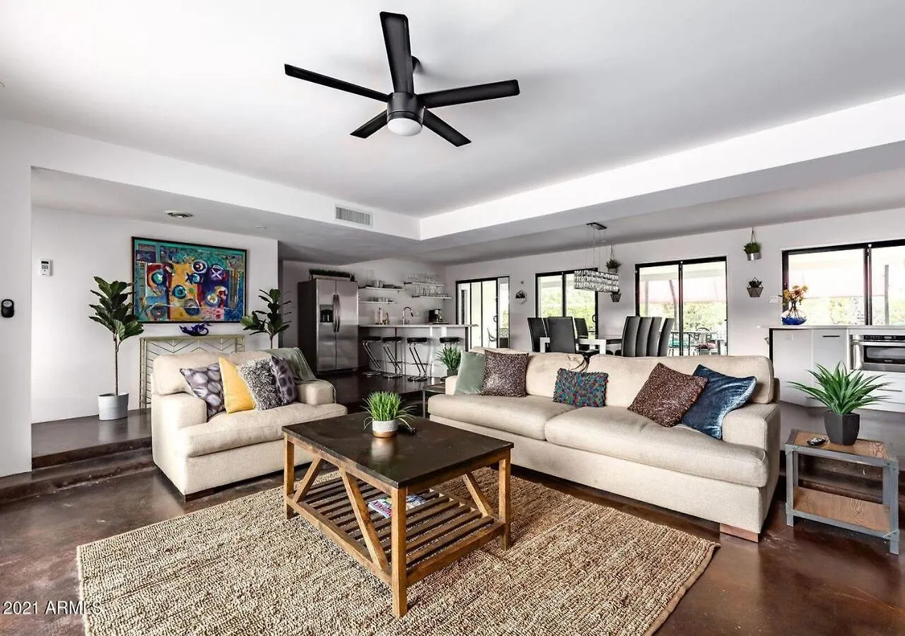 펜션 Designer 5 Bd Home, Fountain Pool, Spa, Game Patio 피닉스